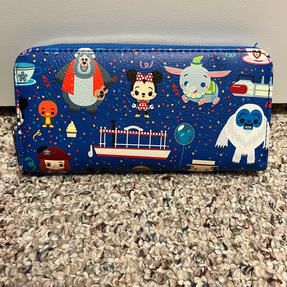 Lpungfly Disney full zip wallet rides and characters - Picture 2 of 5